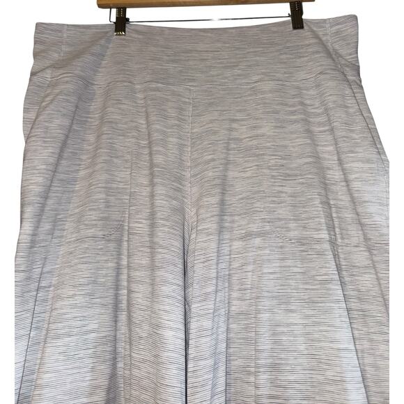 Lululemon Wide Leg Cropped Pants Womens 20 Gray Align Super High Rise Nulu Yoga - Picture 3 of 8